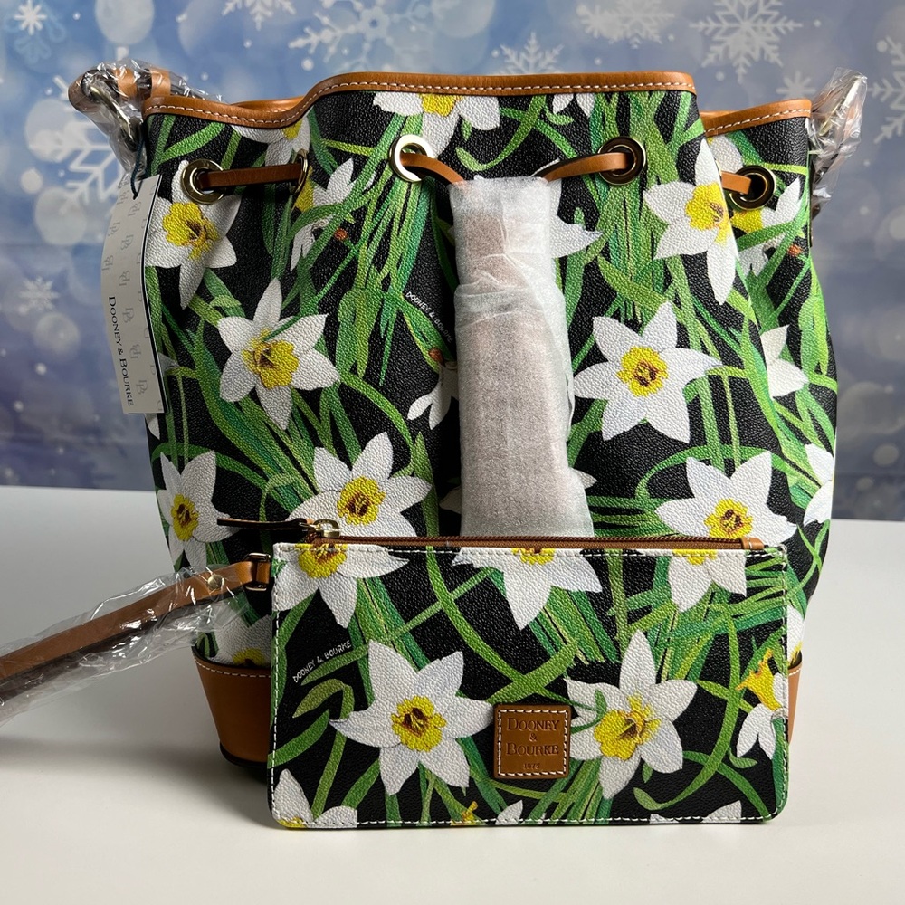 Dooney & Bourke Daffodil Drawstring Bag with Wristlet *Brand New With Tags* NWT